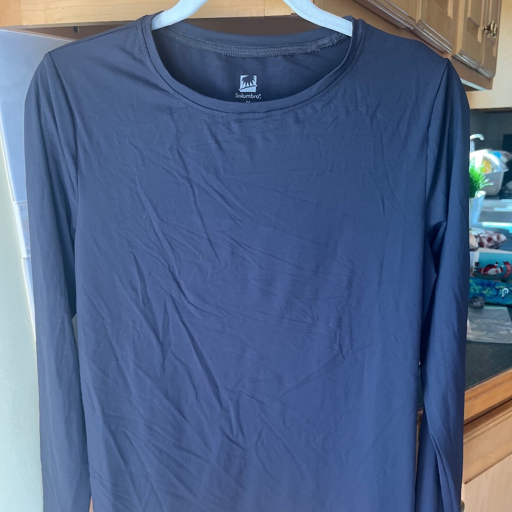 Solumbra Black Tee, M